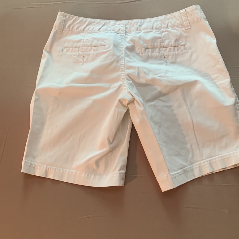 Selling Aeropostale shorts in very good condition any questions ask 😊 - Picture 4 of 4